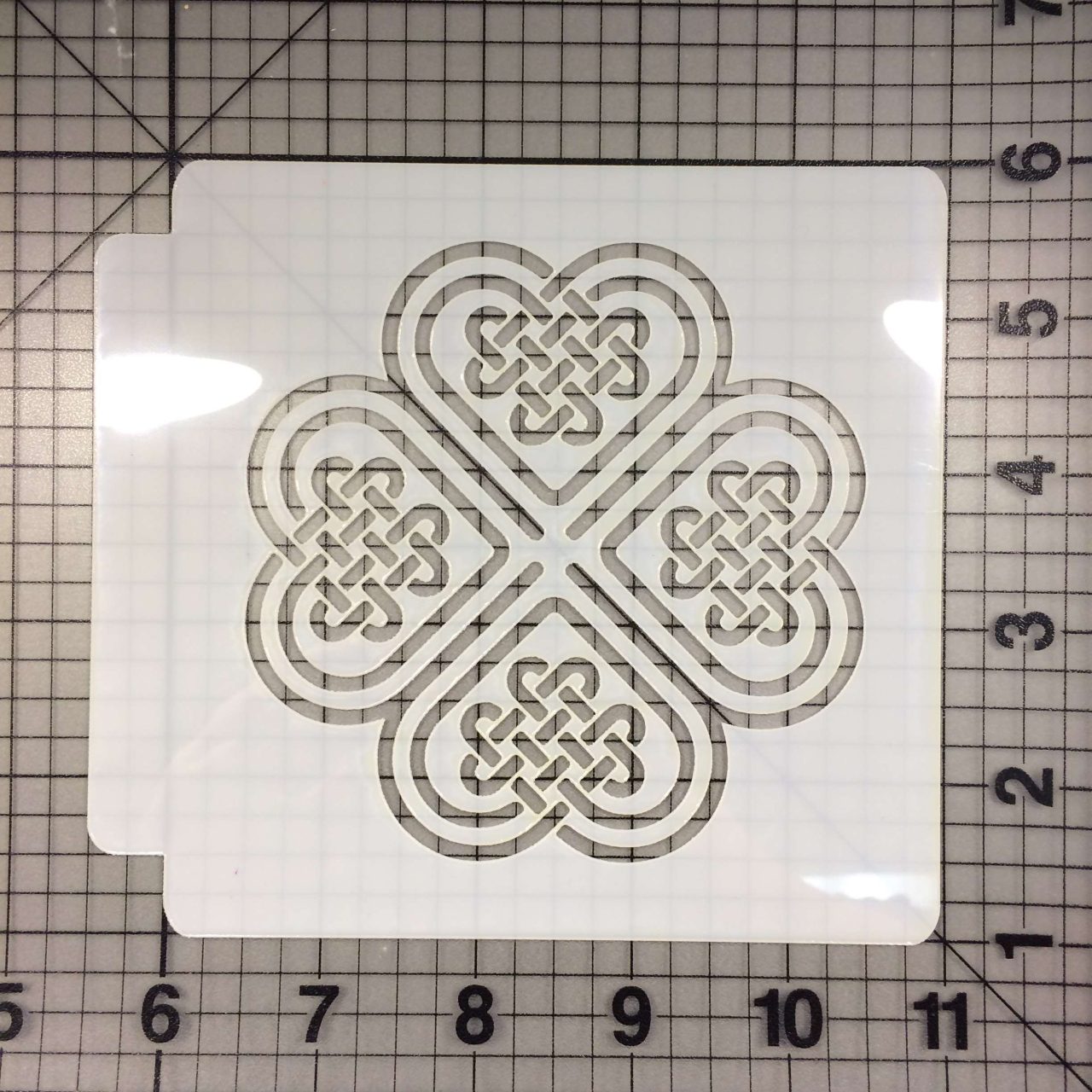 Knot Pattern Stencil 102