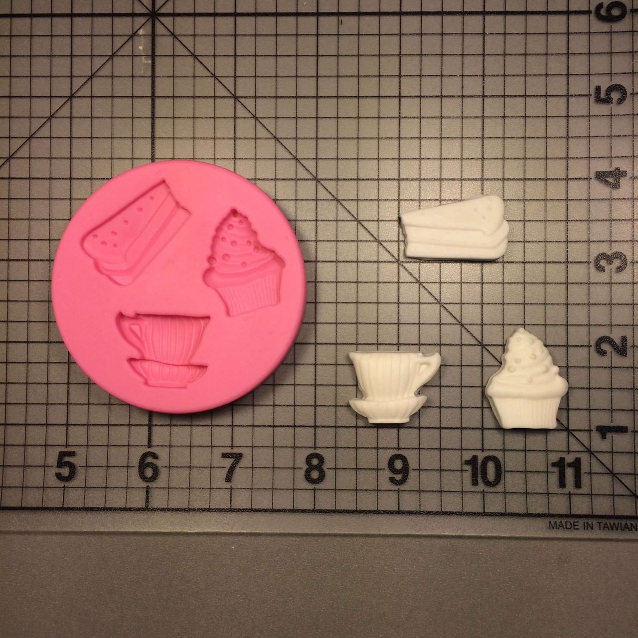 Teatime Treat 534 Silicone Mold (1)