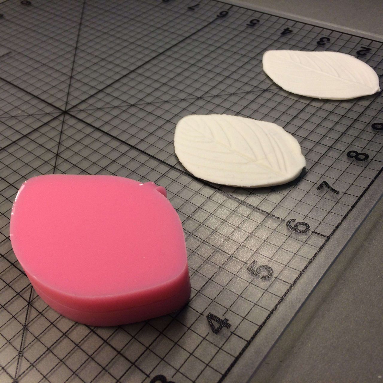 Veiners for Leaf and Petals 141 Cutter and Silicone Mold Set (3)