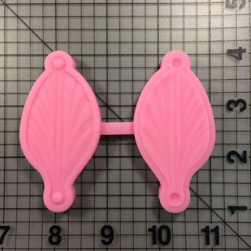 Veiners for Lily Leaf 134 Cutter and Silicone Mold Set (2)