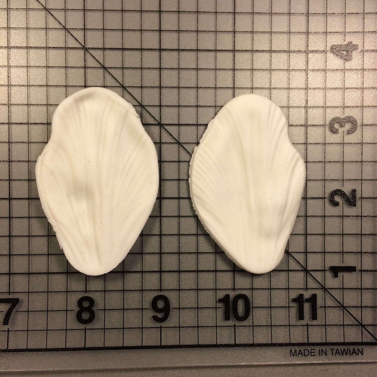 Veiners for Orchid Throat Tulip 137 Cutter and Silicone Mold Set (4)