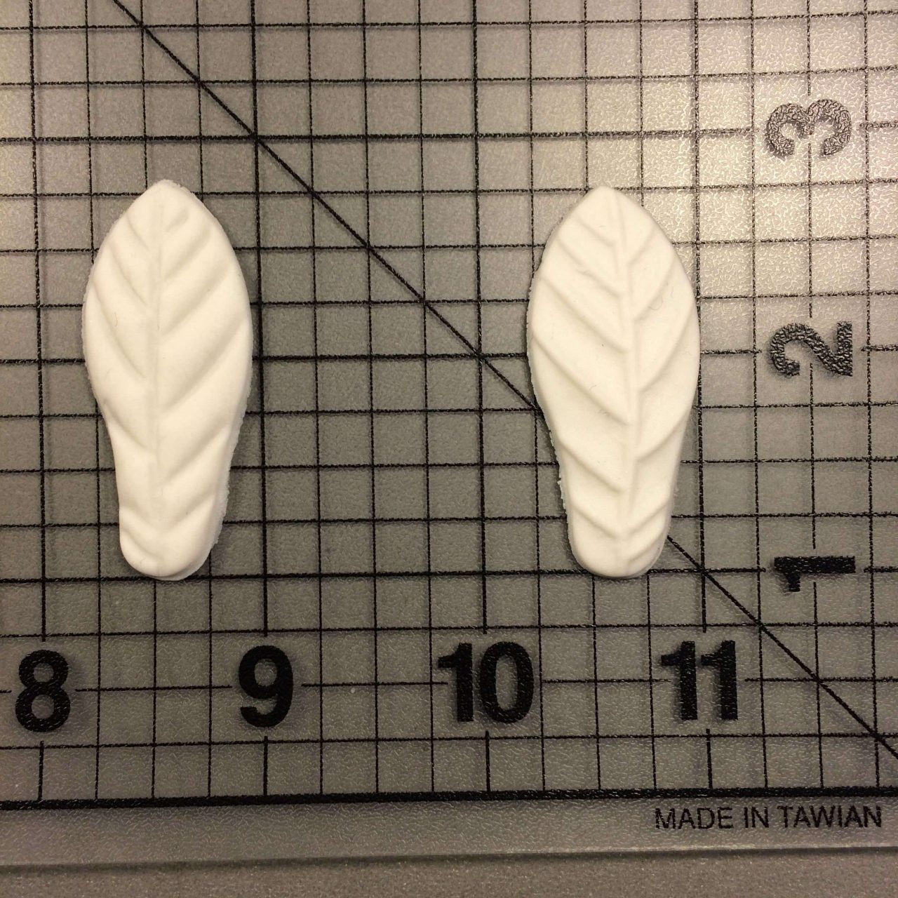 Veiners for Poinsettia Leaf 138 Cutter and Silicone Mold Set (3)