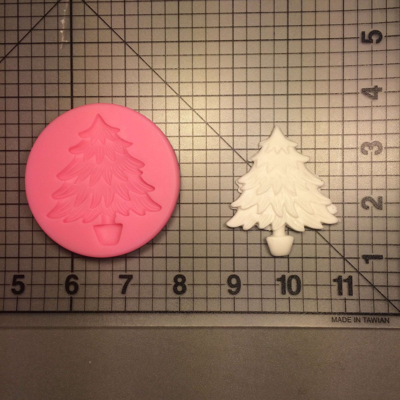 Xmas Tree 720 Silicone Mold (1)