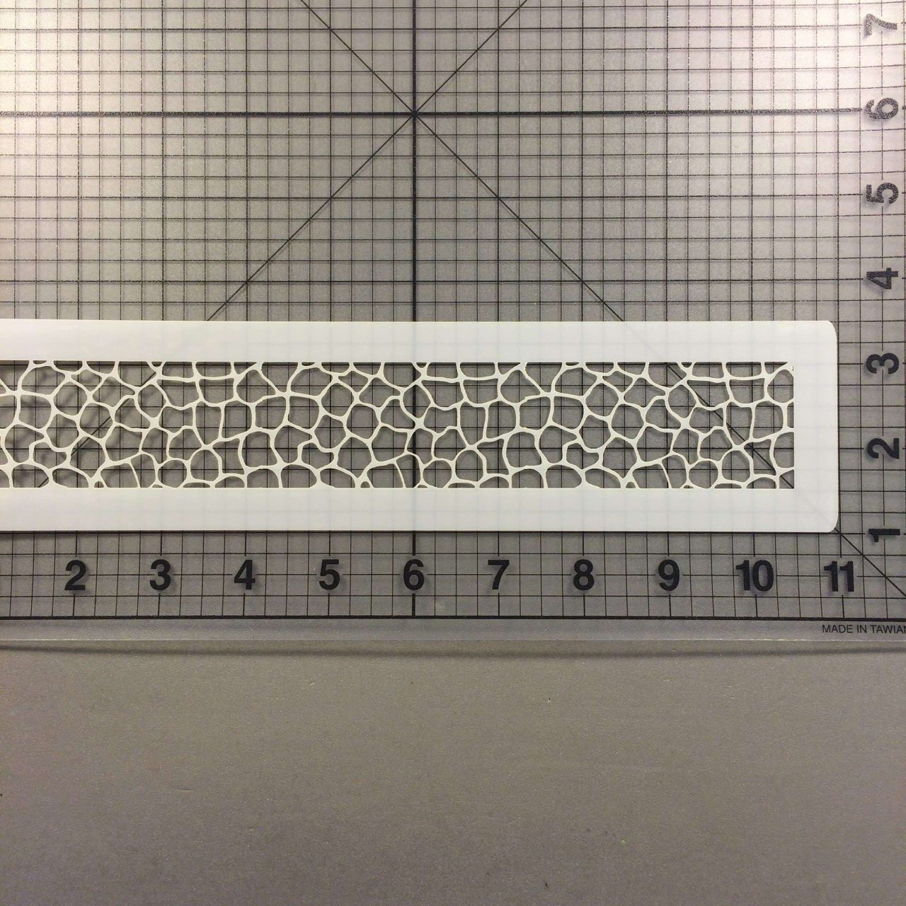 Cobblestone Stencil Strip 100 (1)