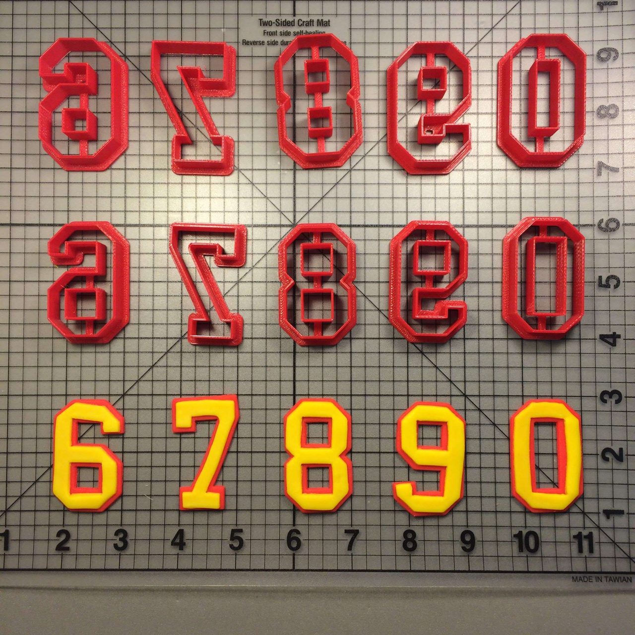 College Font Number Offset Cookie Cutter Set (1)