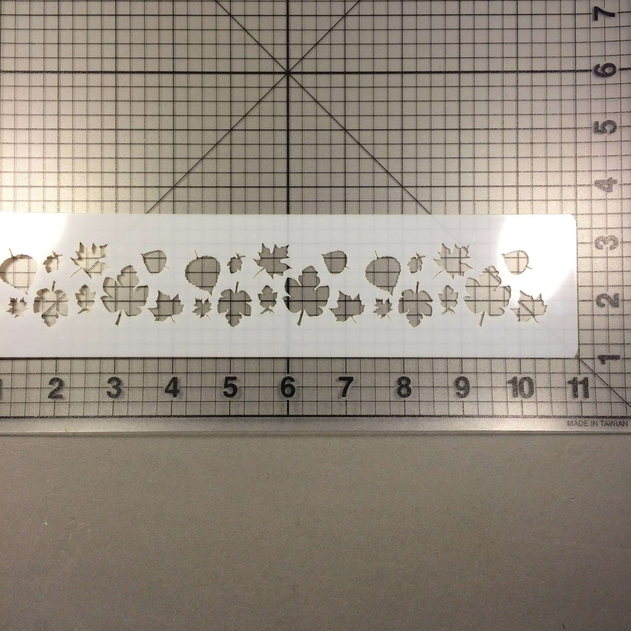 Fall Leaves Stencil Strip 100 (1)