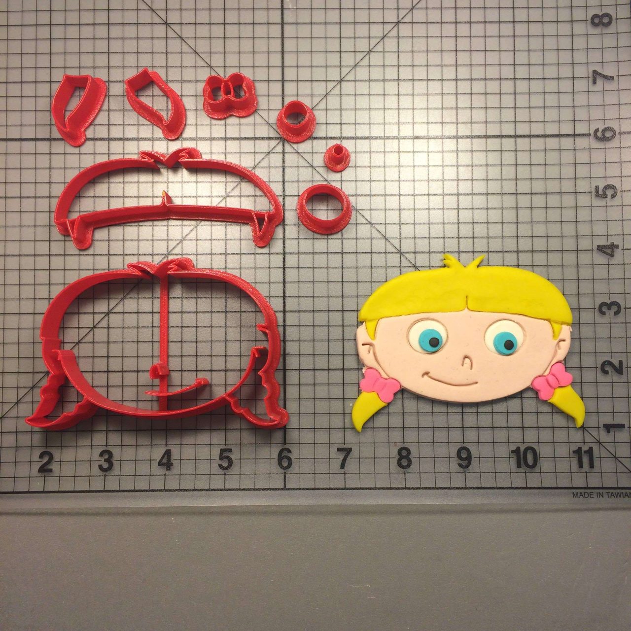 Little Einstein- Annie Cookie Cutter Set