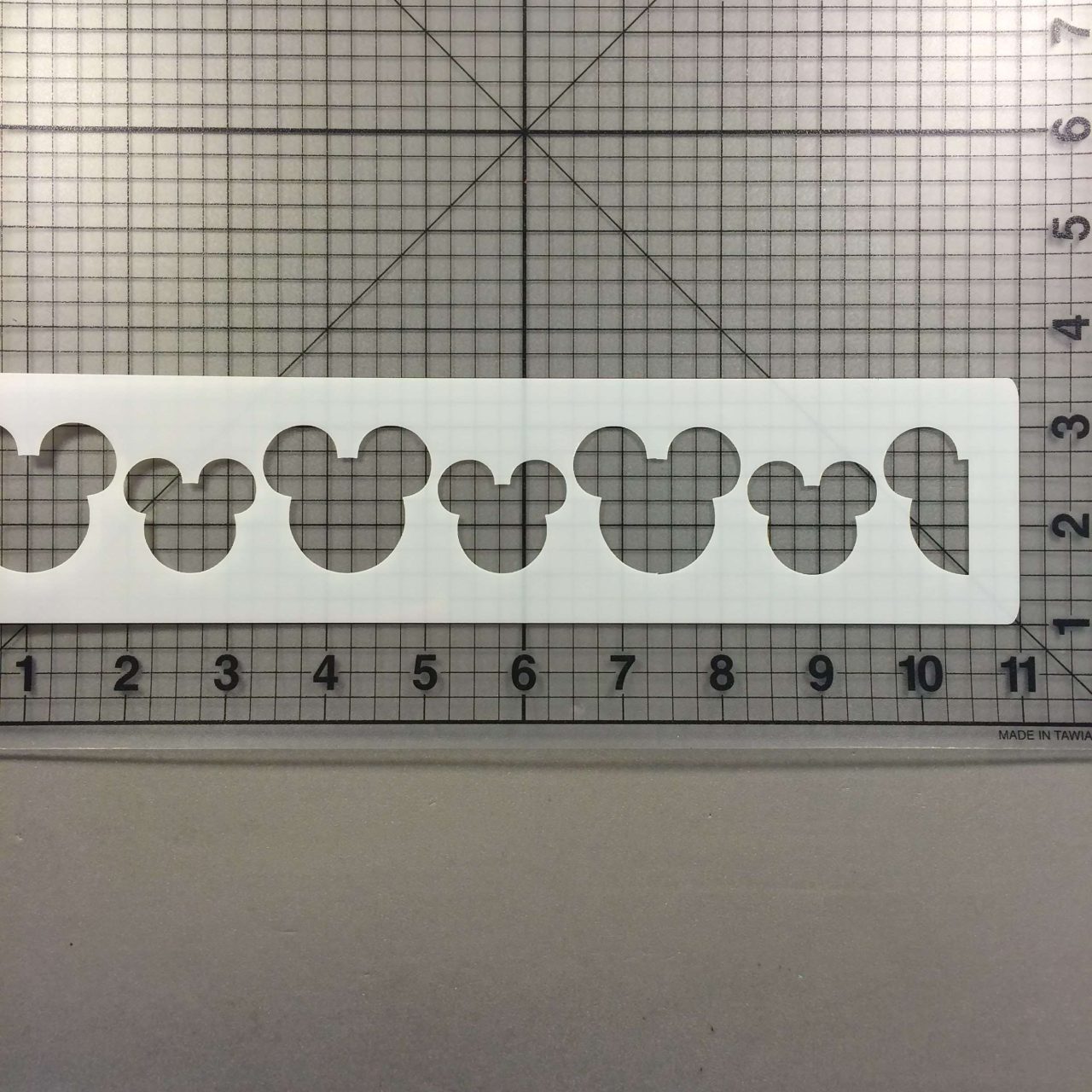 Mickey Stencil Strip 100 (1)