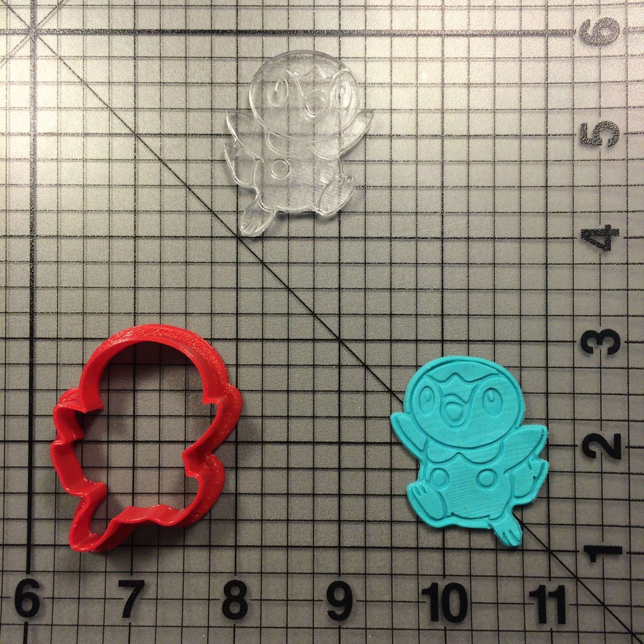 Piplup 100 Cookie Cutter and Stamp (embossed 1)