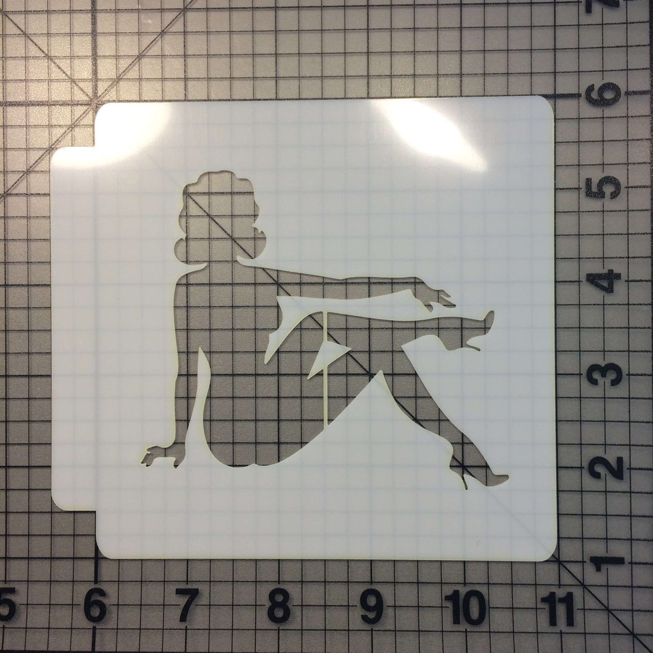 Pin Up Girl Stencil 101