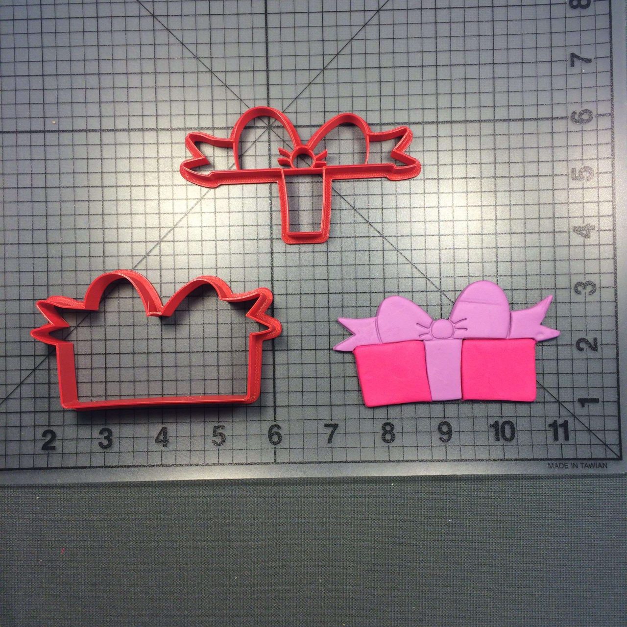 Present 103 Cookie Cutter Set