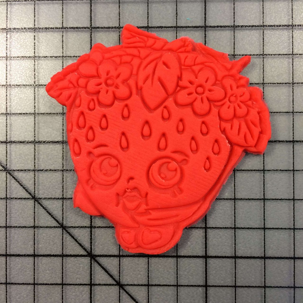 Shopkins- Strawberry Kiss 100 Cookie Cutter and Stamp (embossed 1)