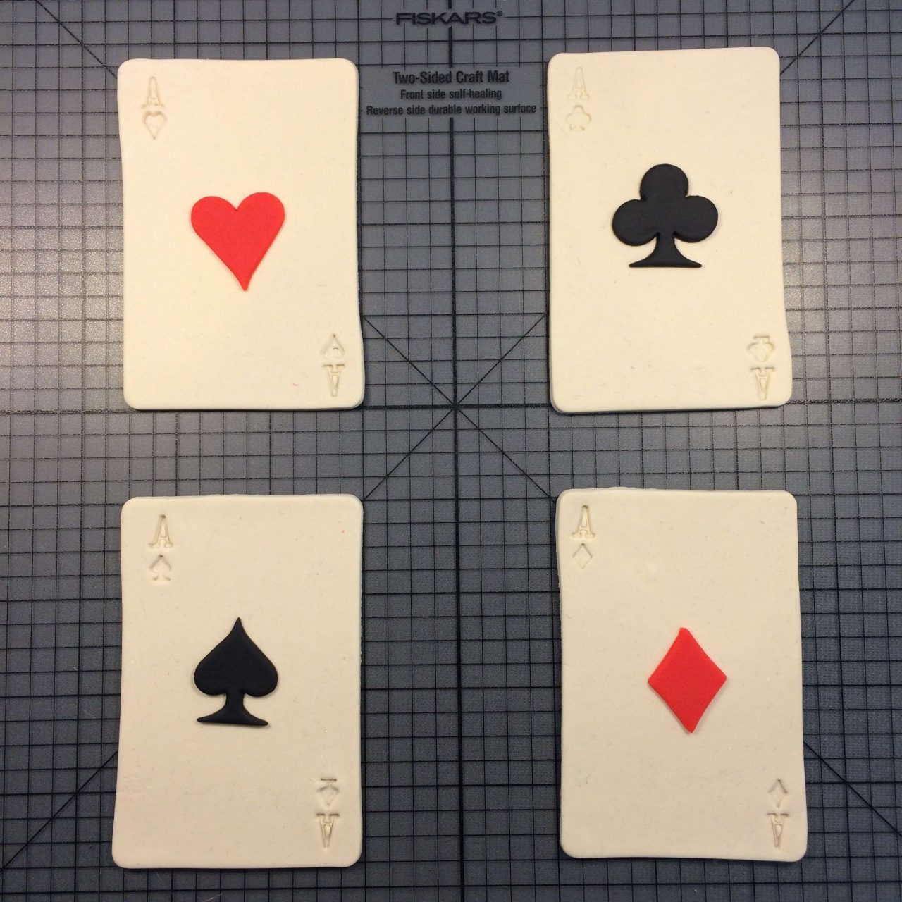 Aces Kit 100 Cookie Cutter Set