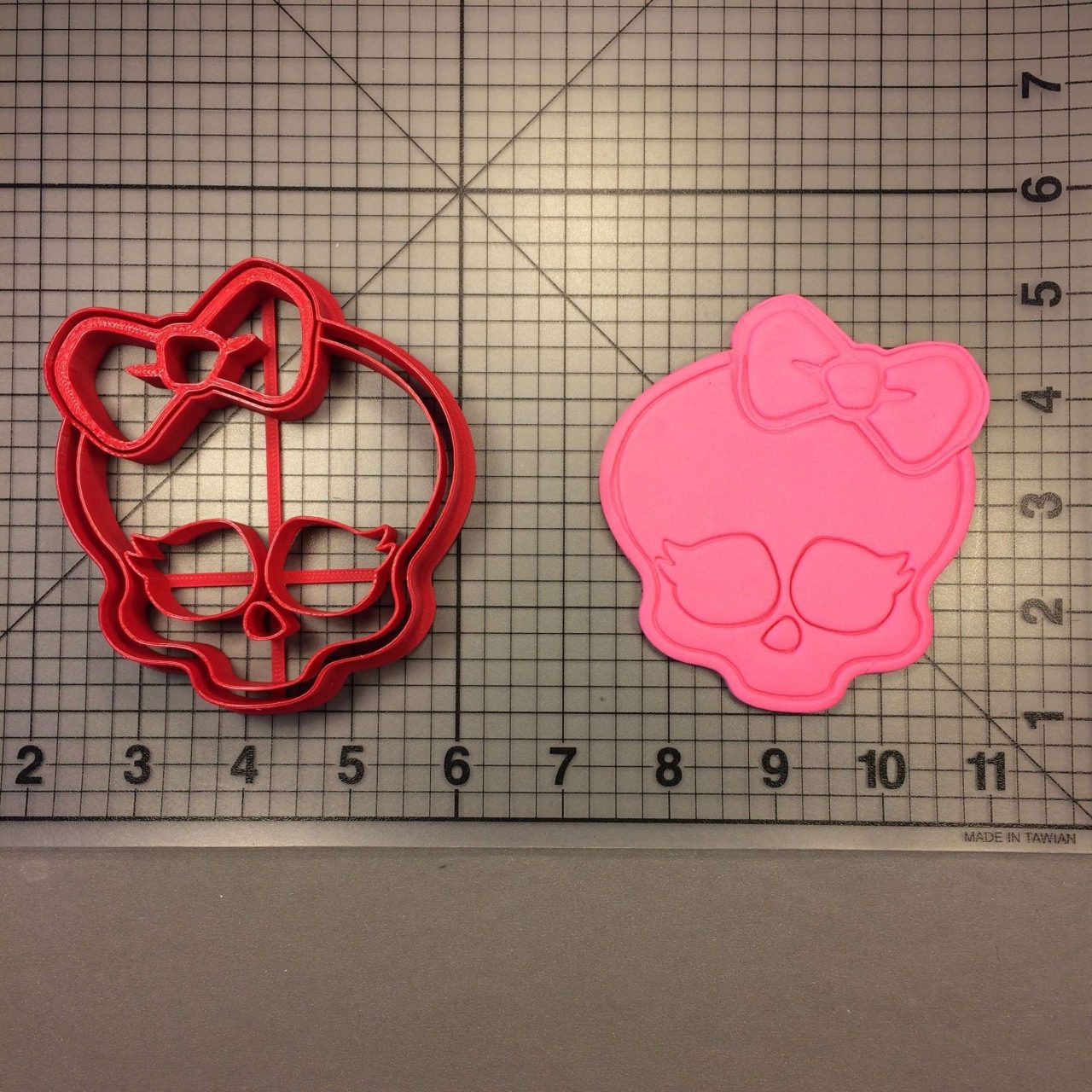 Monster High 101 Cookie Cutter