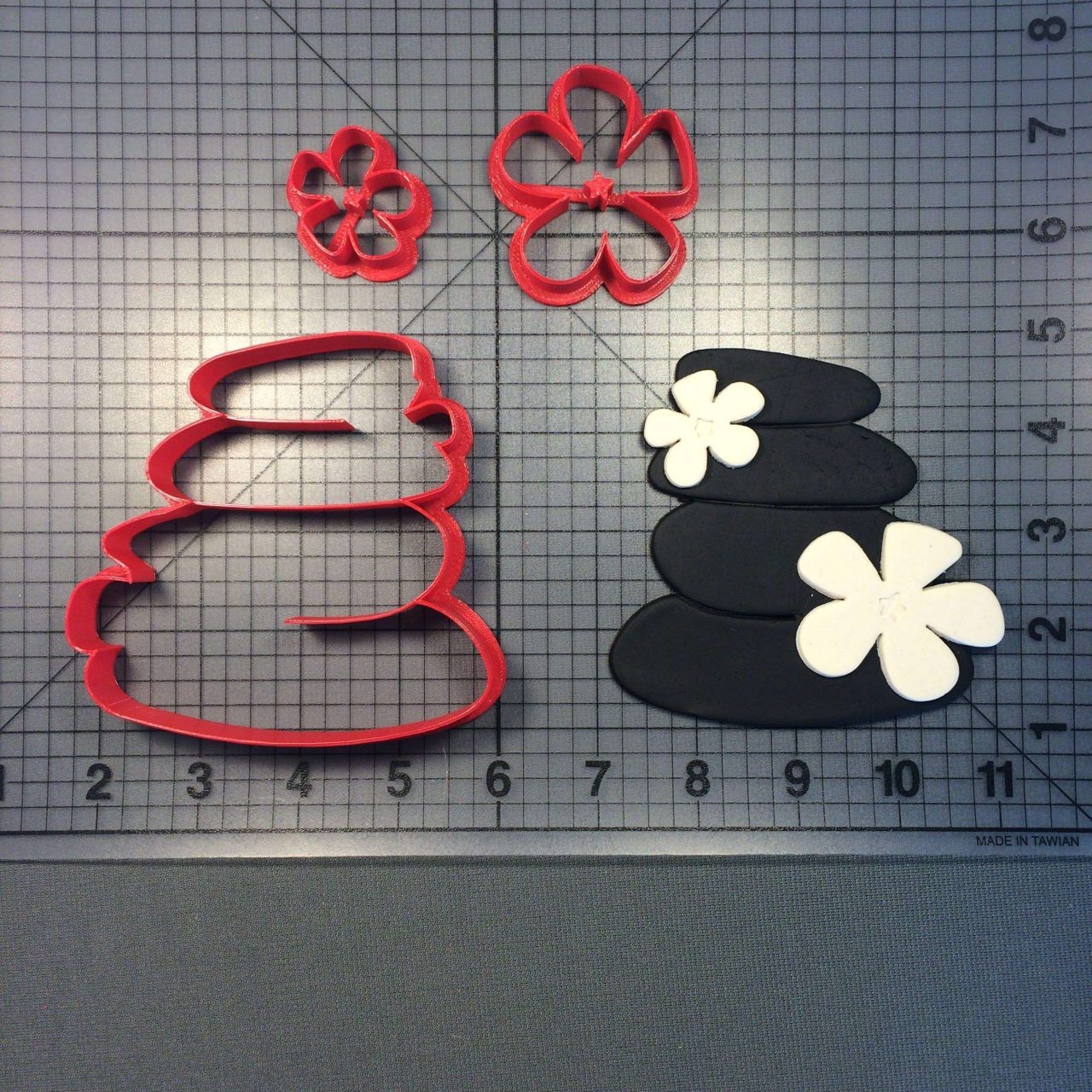 Hot Stones 100 Cookie Cutter Set