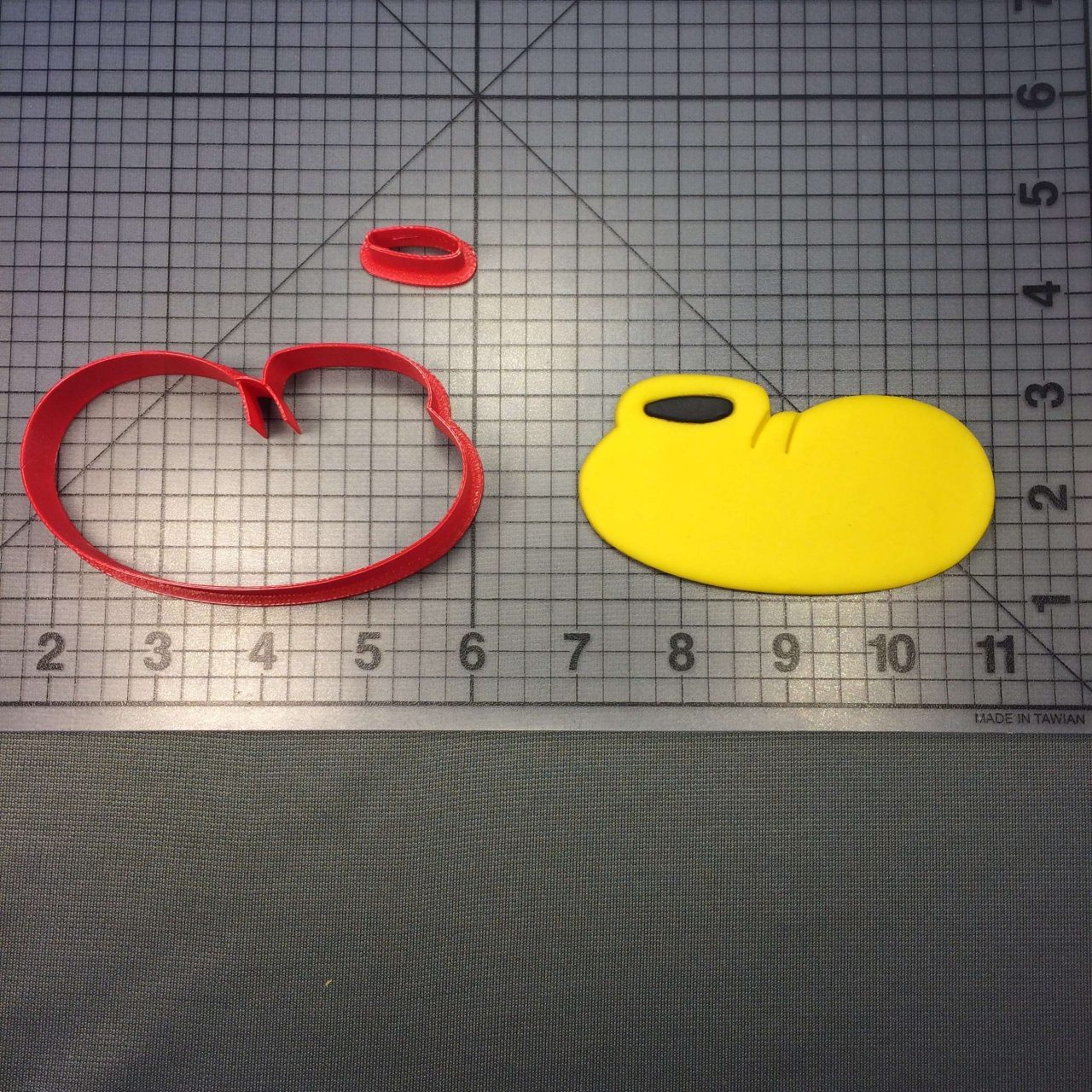 Mickey Shoe - Right Cookie Cutter Set