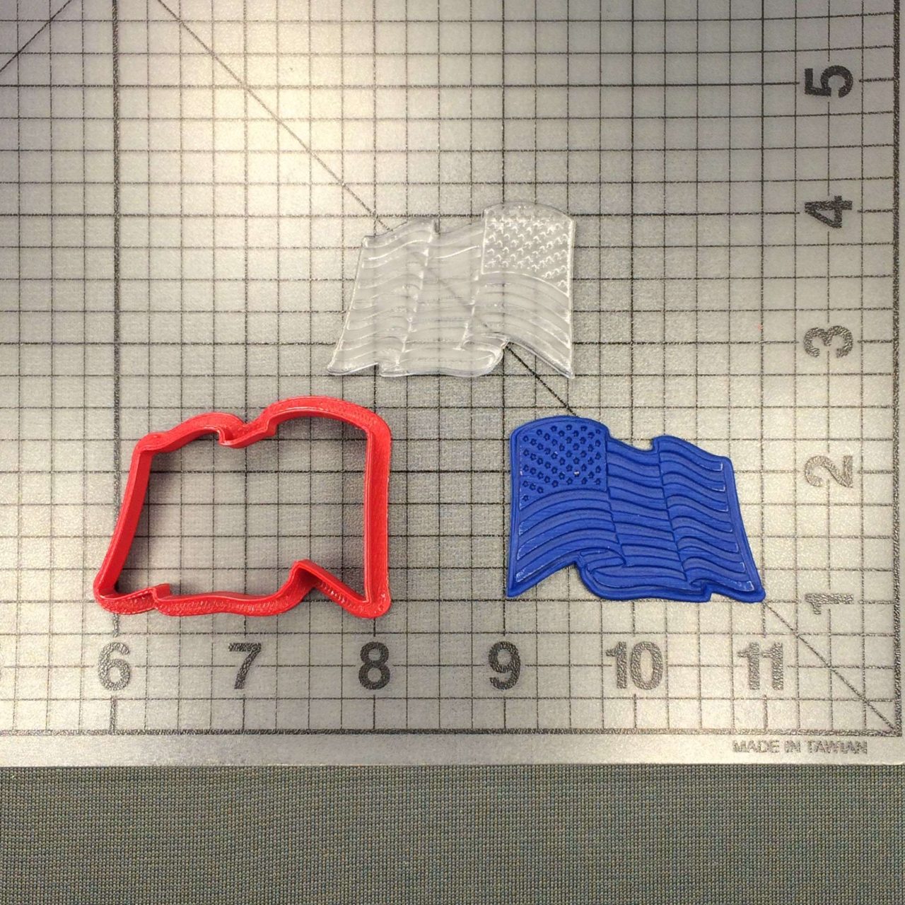 Flag 100 Cookie Cutter and Stamp Embossed (1)