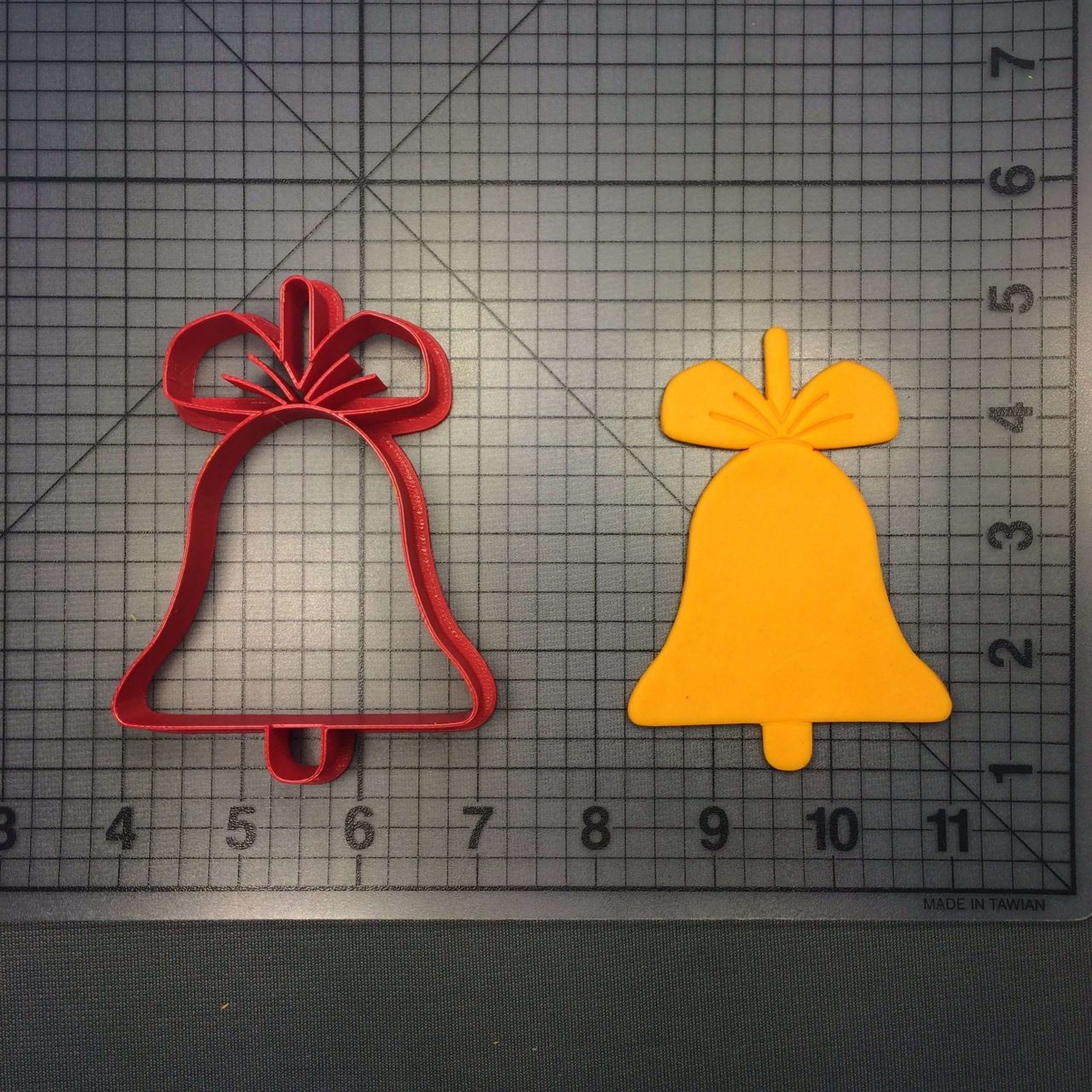 Holiday Bells 102 Cookie Cutter