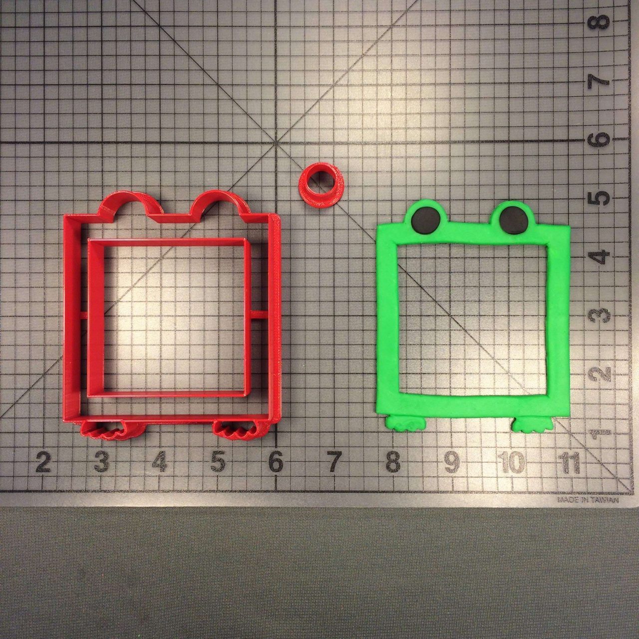 Frog Frame 100 Cookie Cutter Set