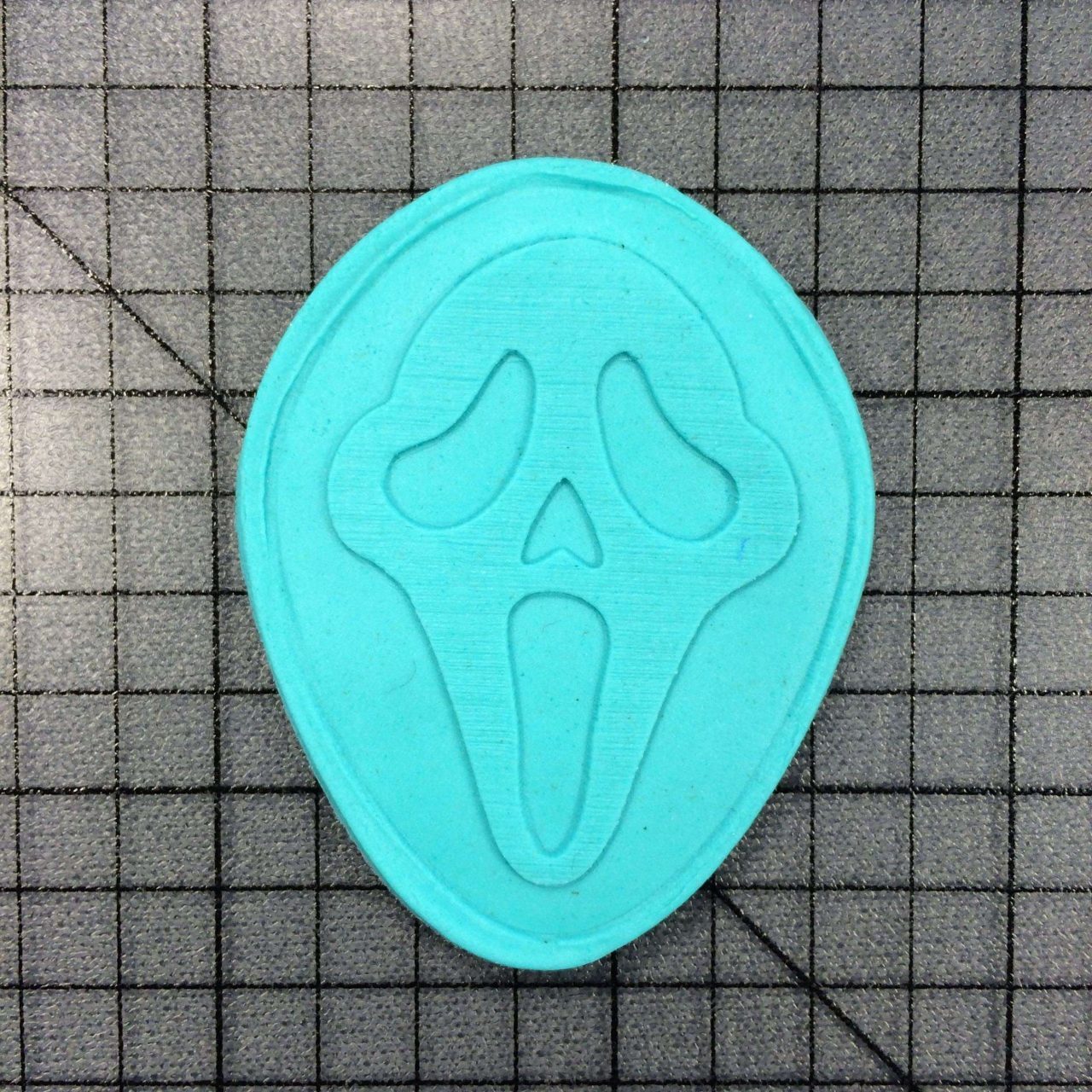 Scream 100 Cookie Cutter and Acrylic Stamp - Image 2