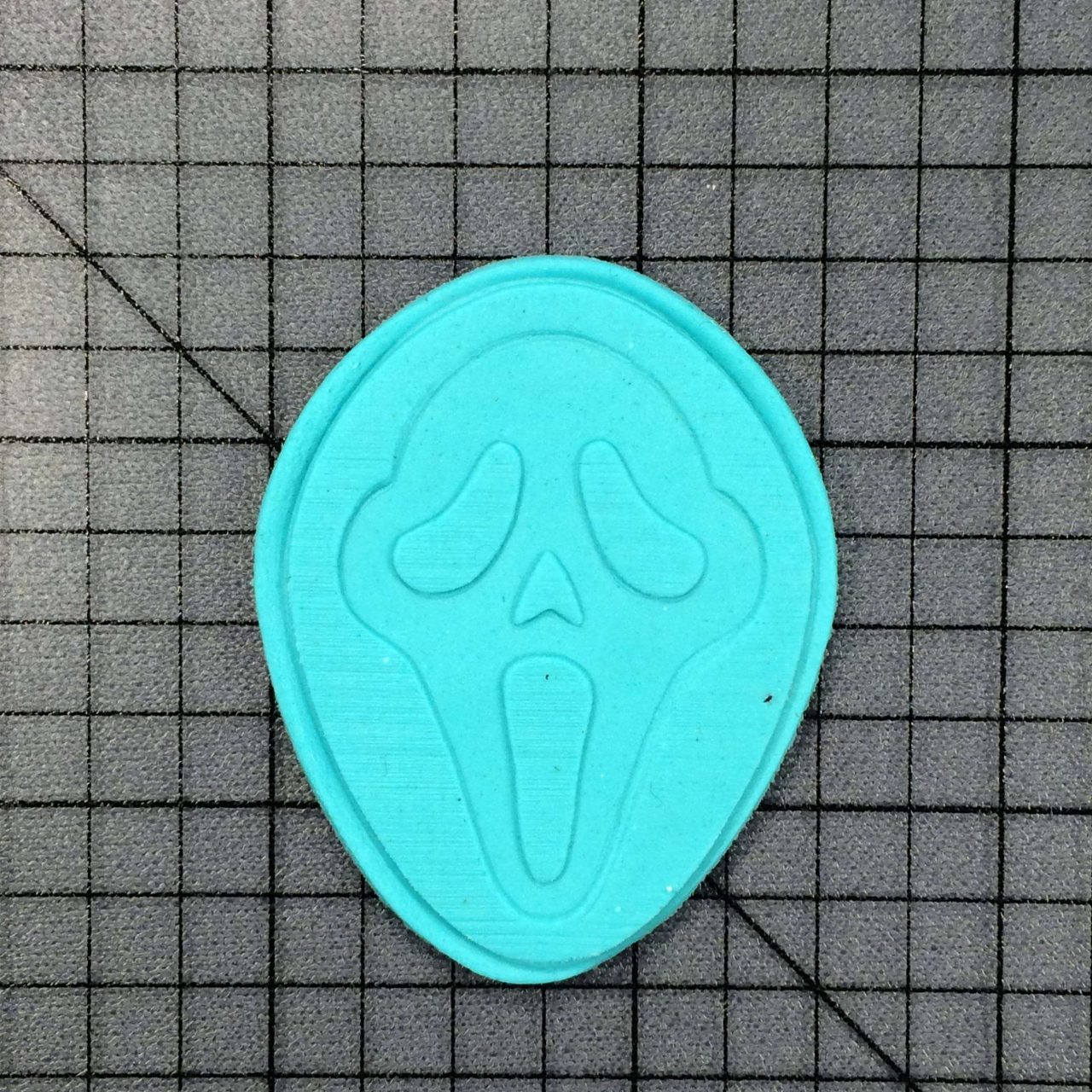 Scream 100 Cookie Cutter and Acrylic Stamp - Image 4