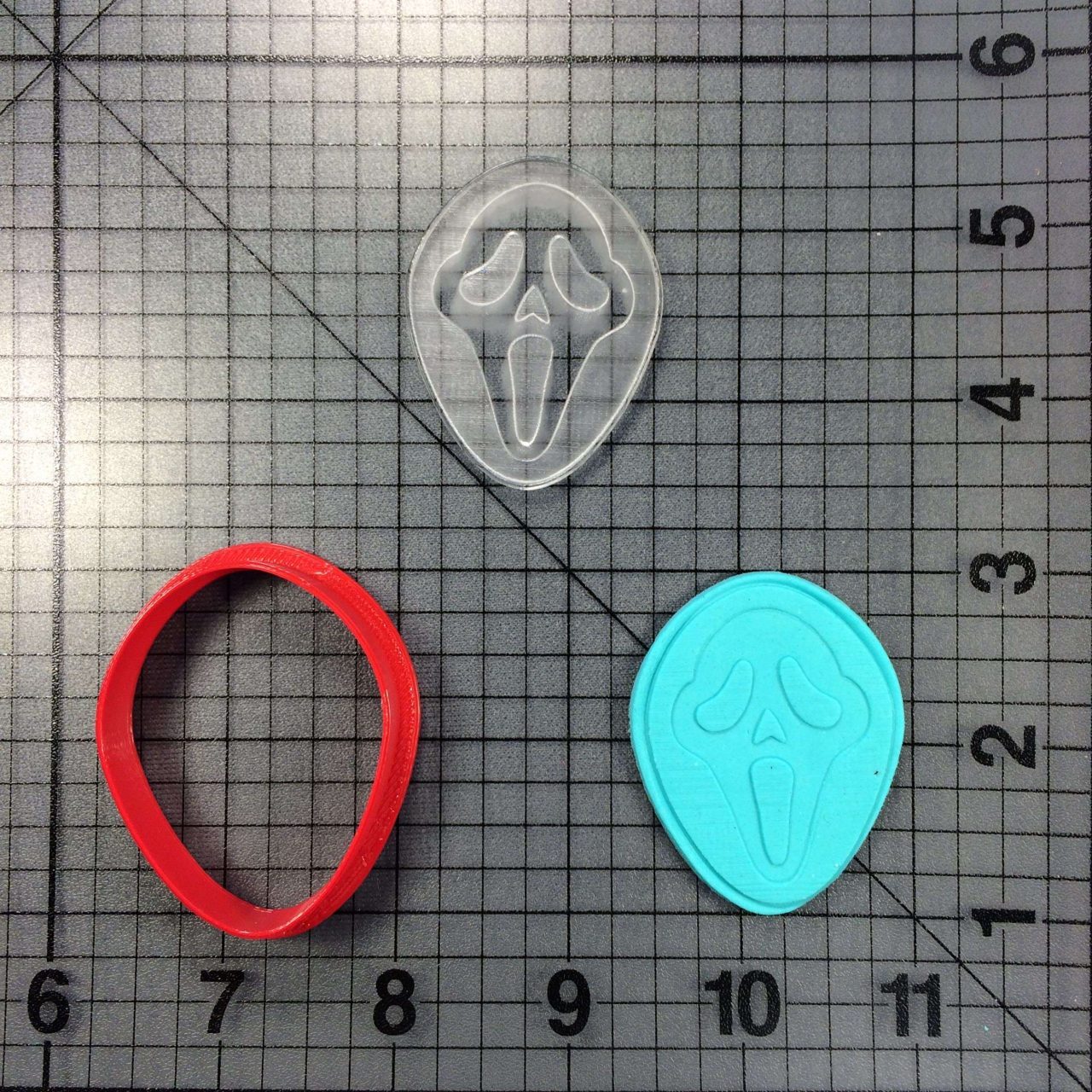 JB_ Scream 100 Cookie Cutter and Stamp (Imprinted)