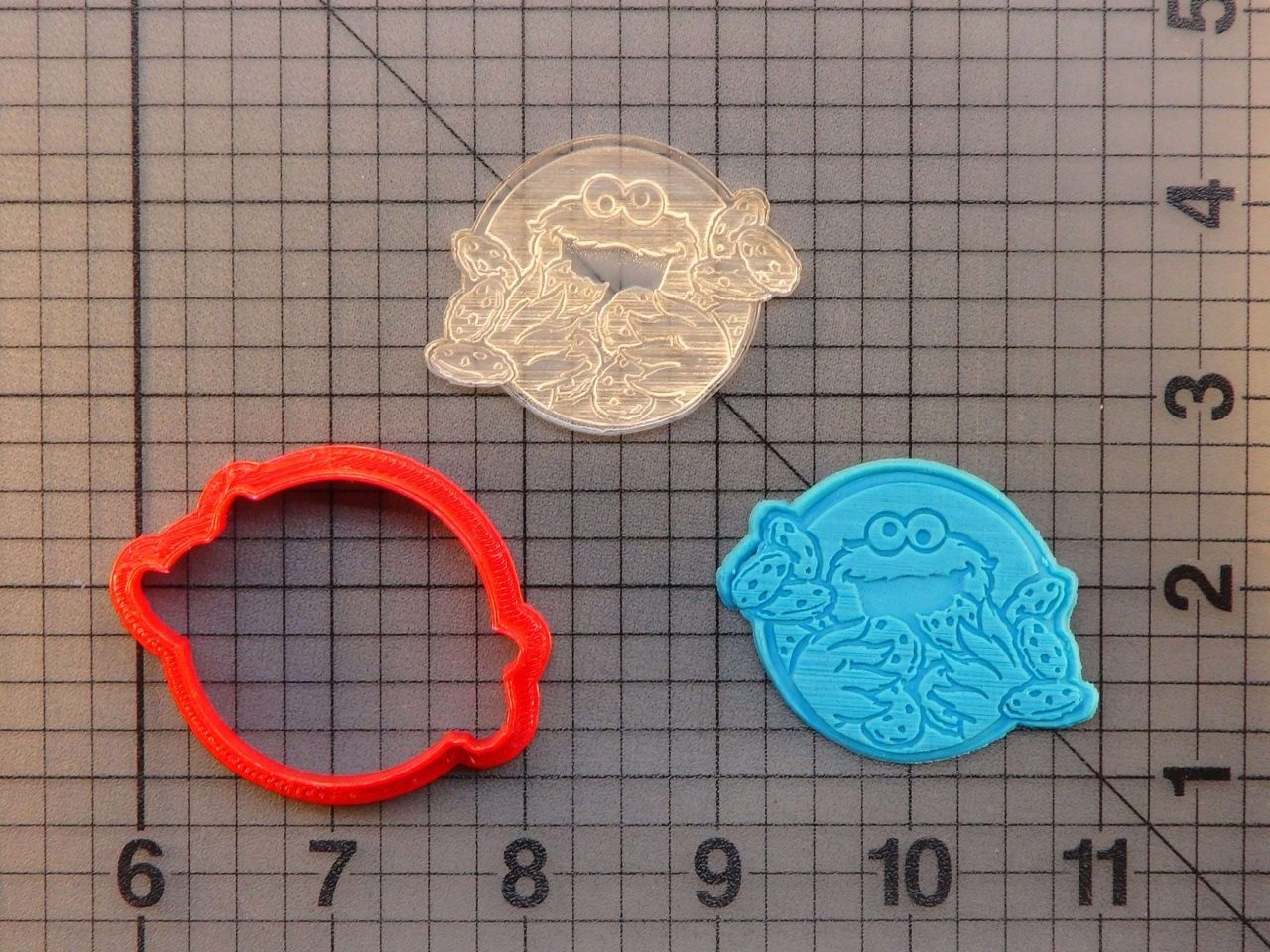 Cookie Monster 227-062 Cookie Cutter and Stamp Embossed (1)