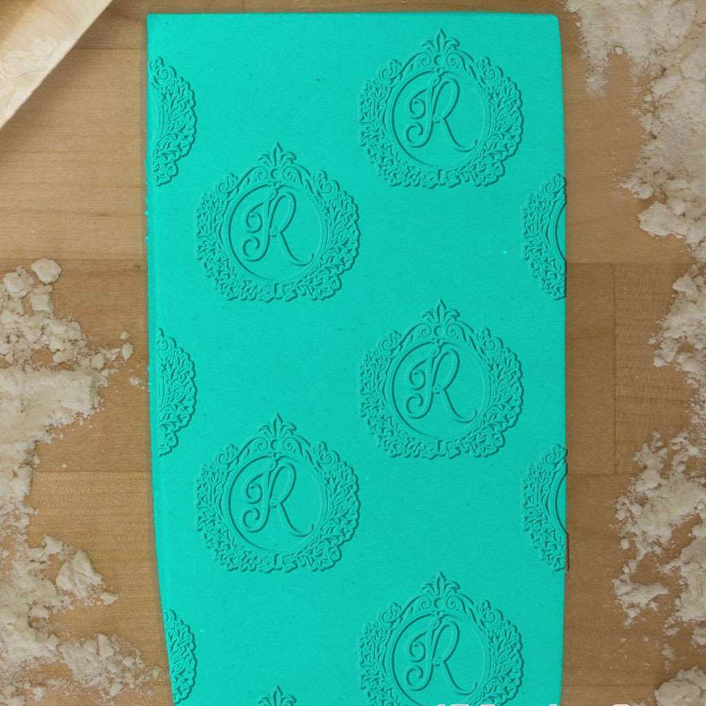 Custom Flourish Circle Frame 765-137
