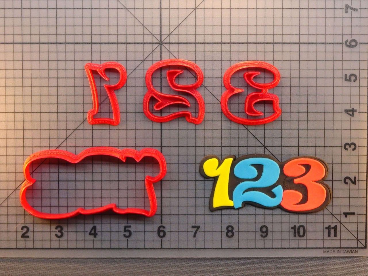 1 2 3 266-384 Cookie Cutter Set