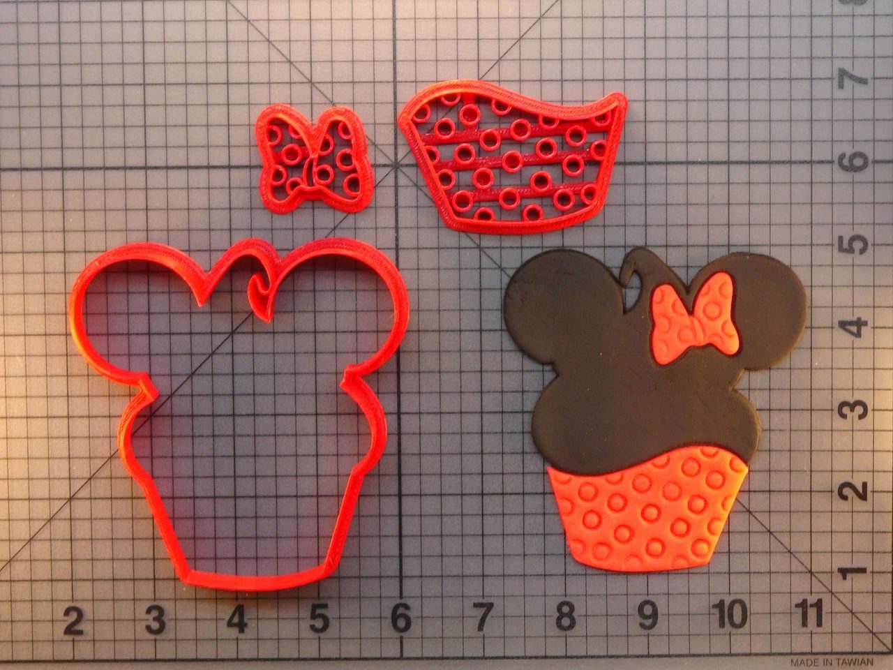 Minnie Mouse Cupcake 266-382 Cookie Cutter Set