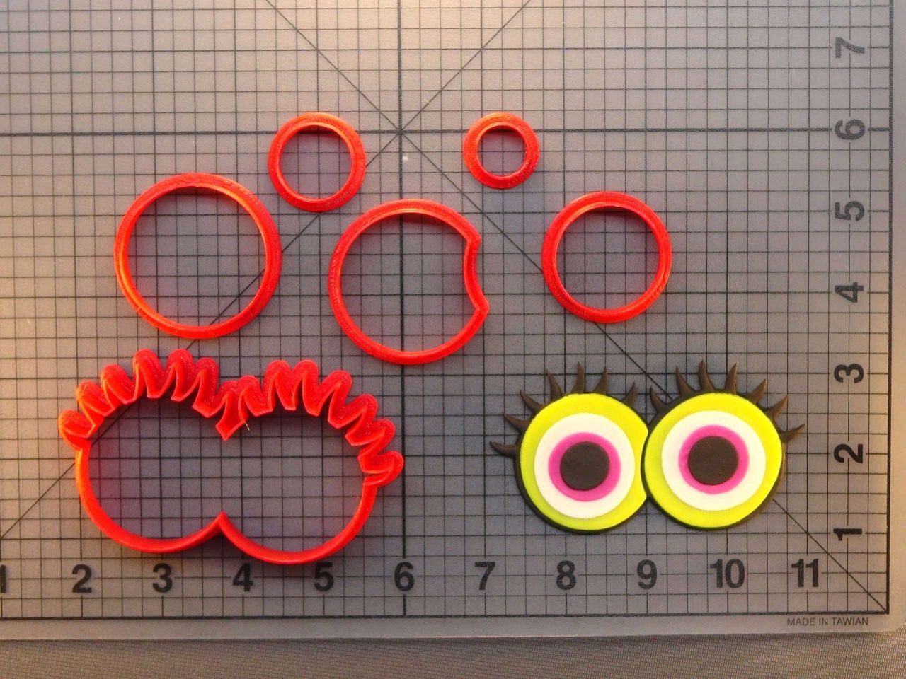 Monster Eyes 266-375 Cookie Cutter Set