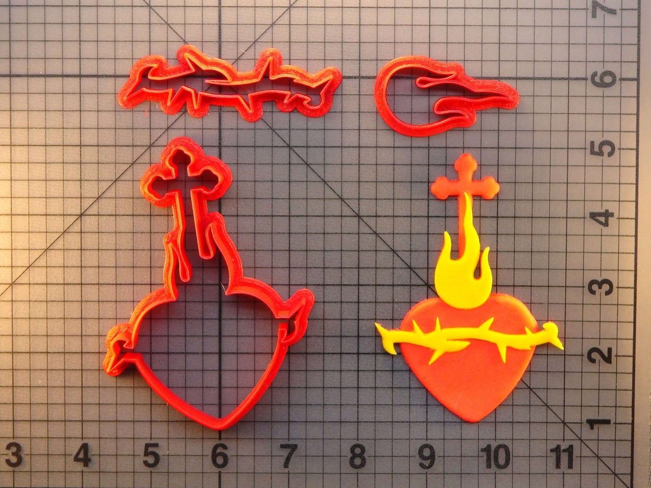 Sacred Heart of Jesus 266-393 Cookie Cutter Set