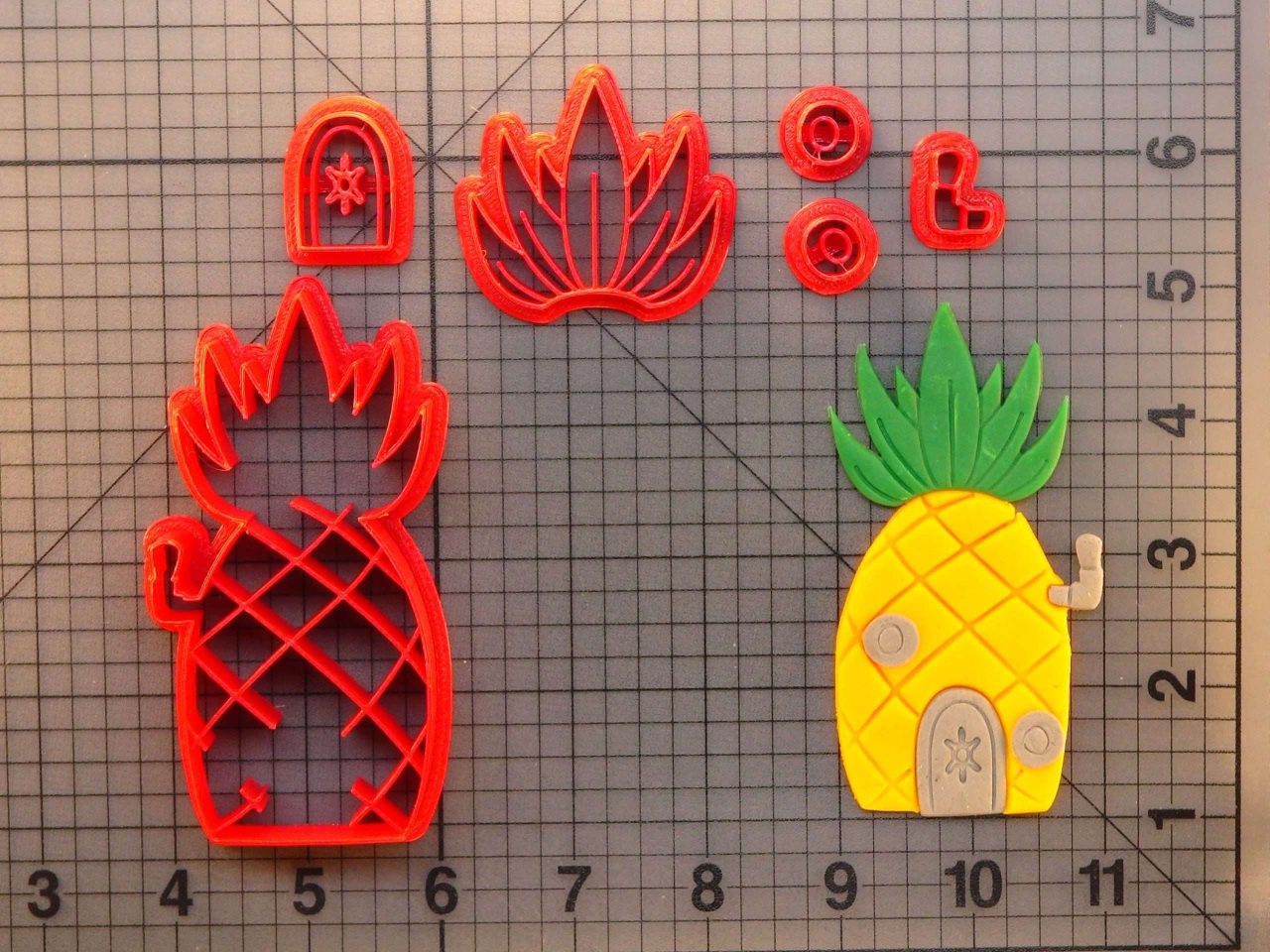 Spongebob Squarepants House 266-420 Cookie Cutter Set