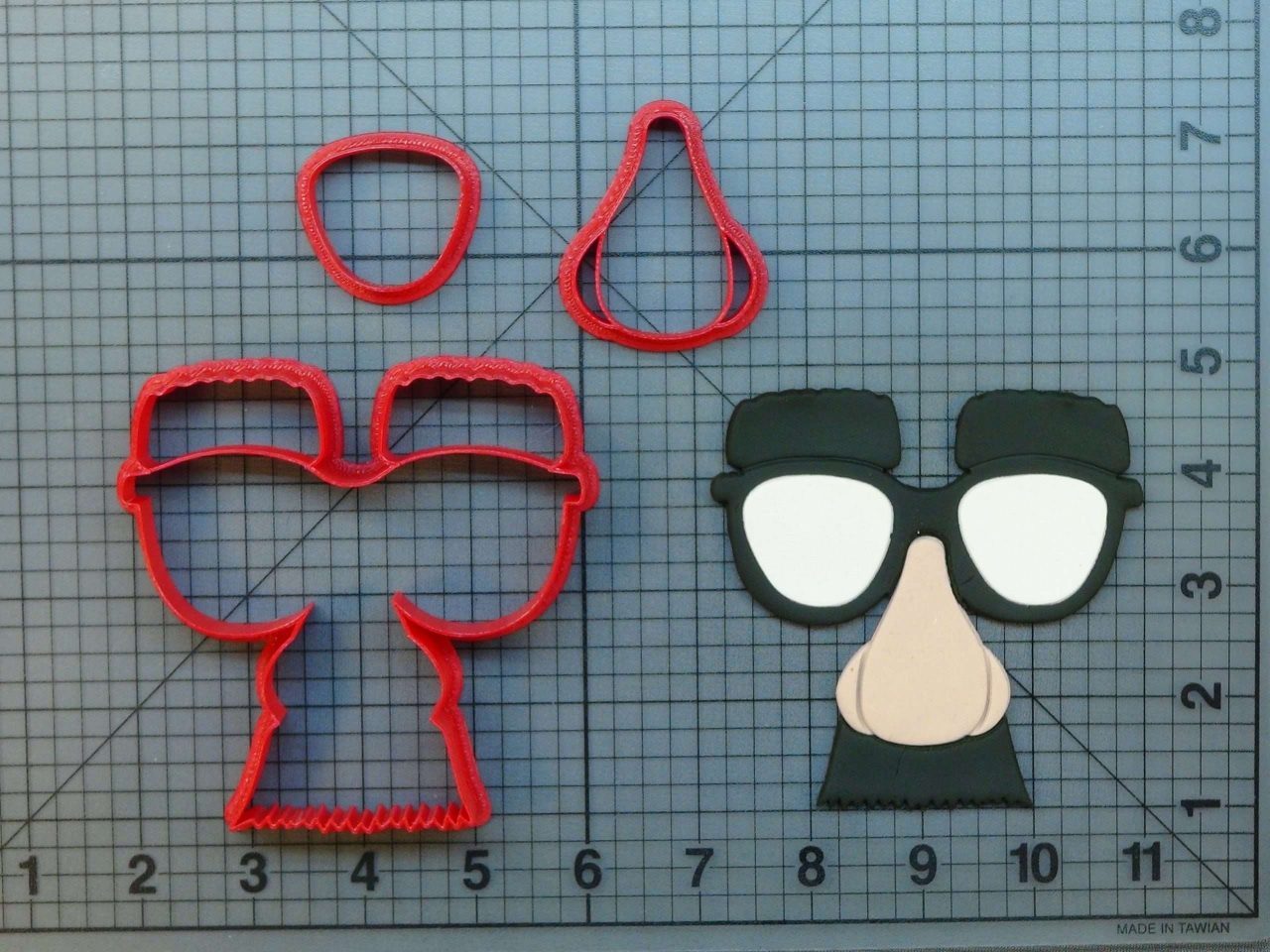 Funny Glasses 266-468 Cookie Cutter Set