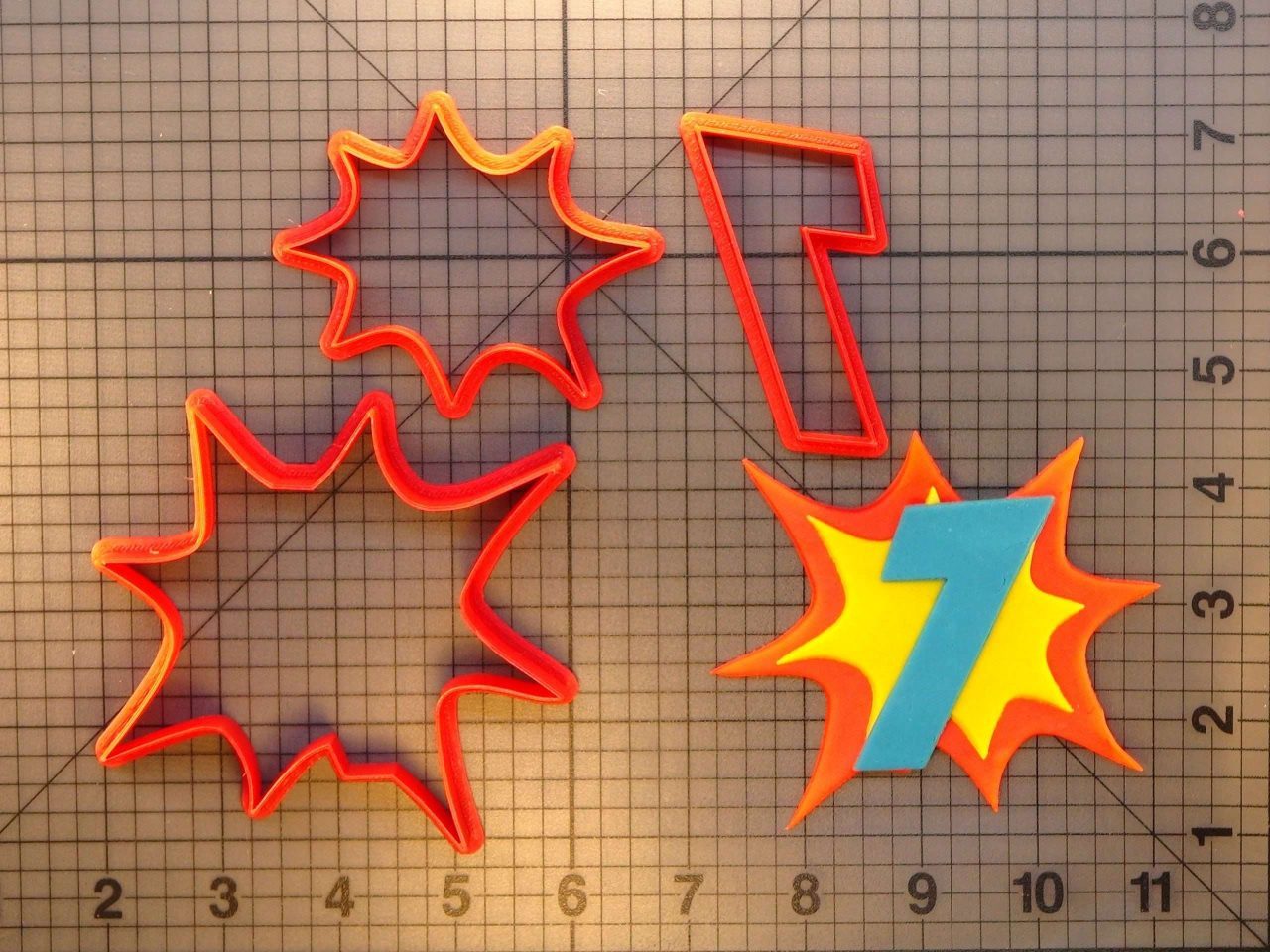 Pow Number 7 266-451 Cookie Cutter Set