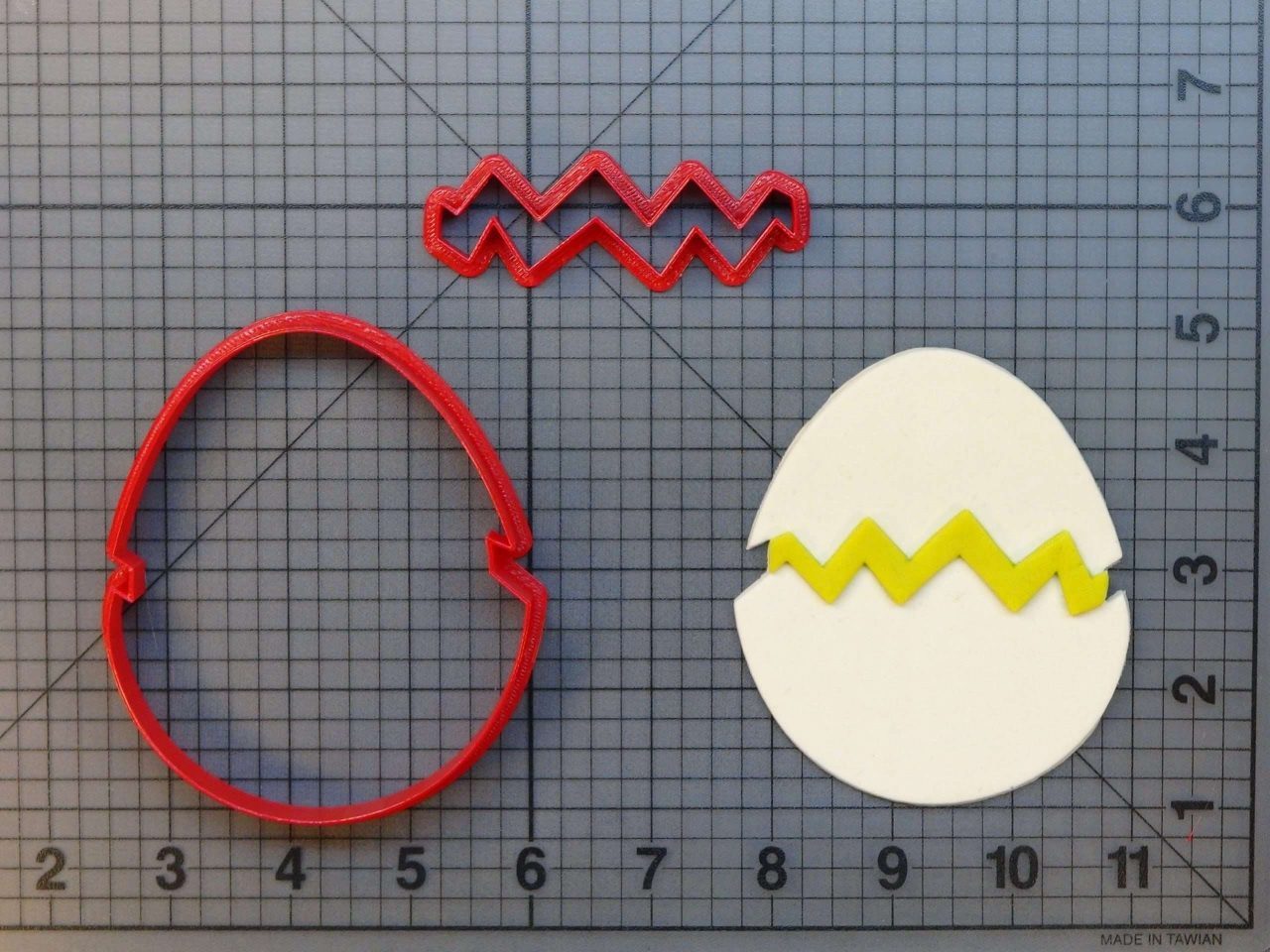 Chick in a Egg 266-601 Cookie Cutter Set