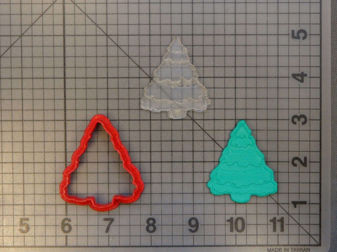 Christmas Tree 227-079 Cookie Cutter and Stamp (Imprinted)