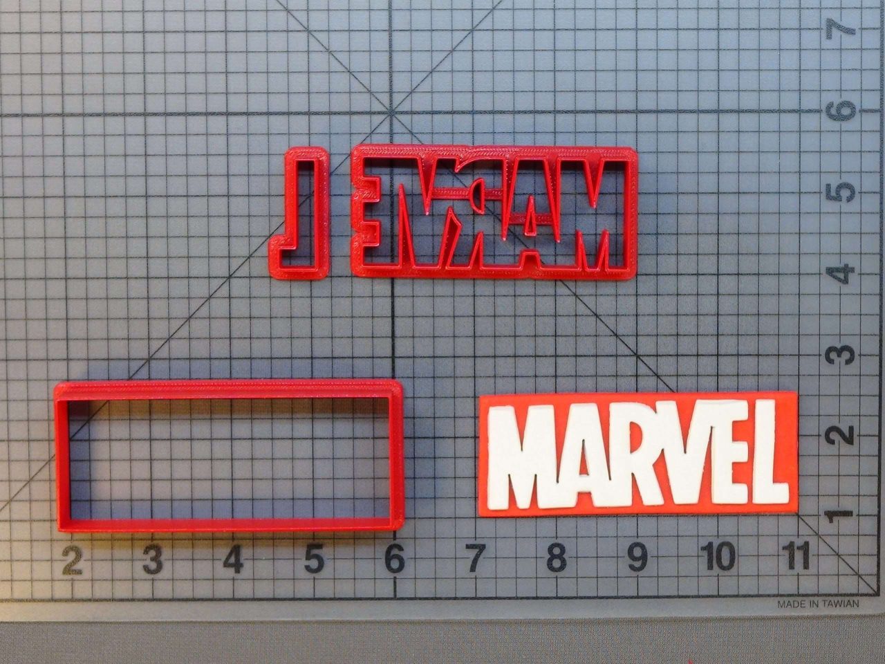 Marvel Logo 266-612 Cookie Cutter Set