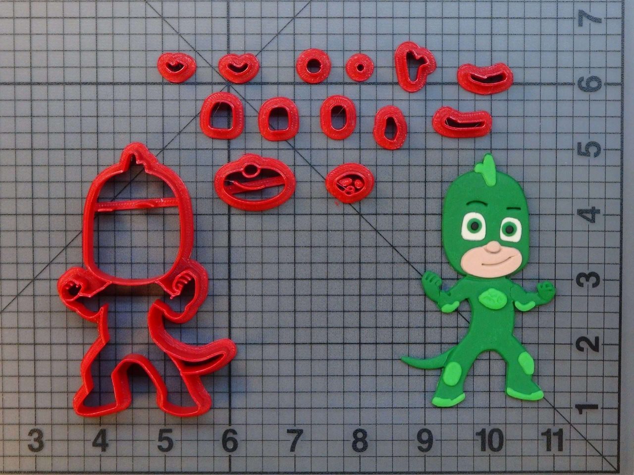 PJ Masks - Gekko Body 266-620 Cookie Cutter Set