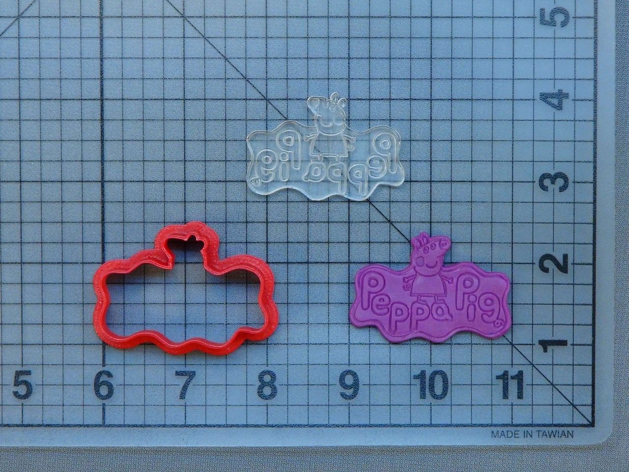 Peppa Pig Logo 227-117 Cookie Cutter and Stamp (Embossed