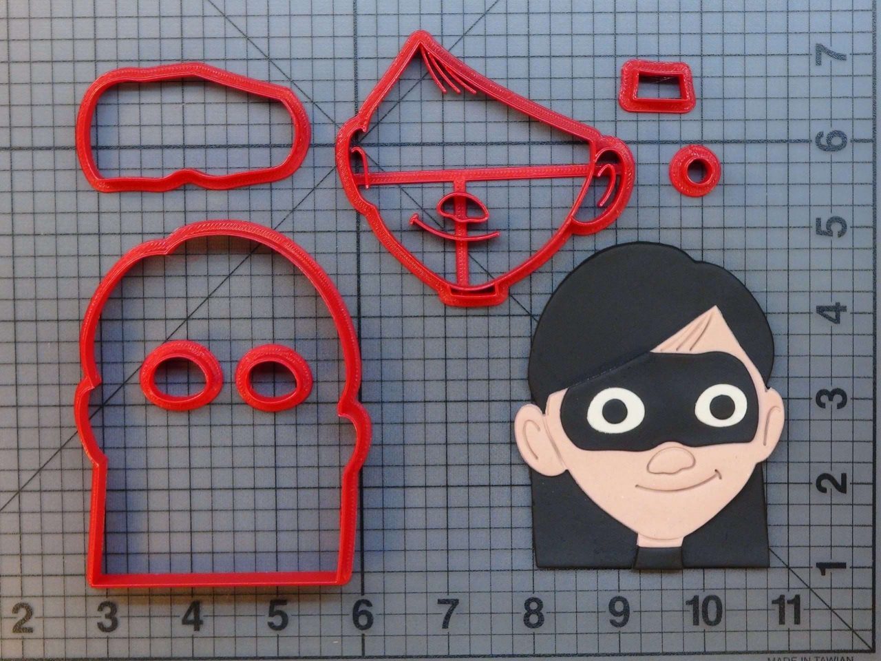 The Incredible - Violet Parr 266-628 Cookie Cutter Set