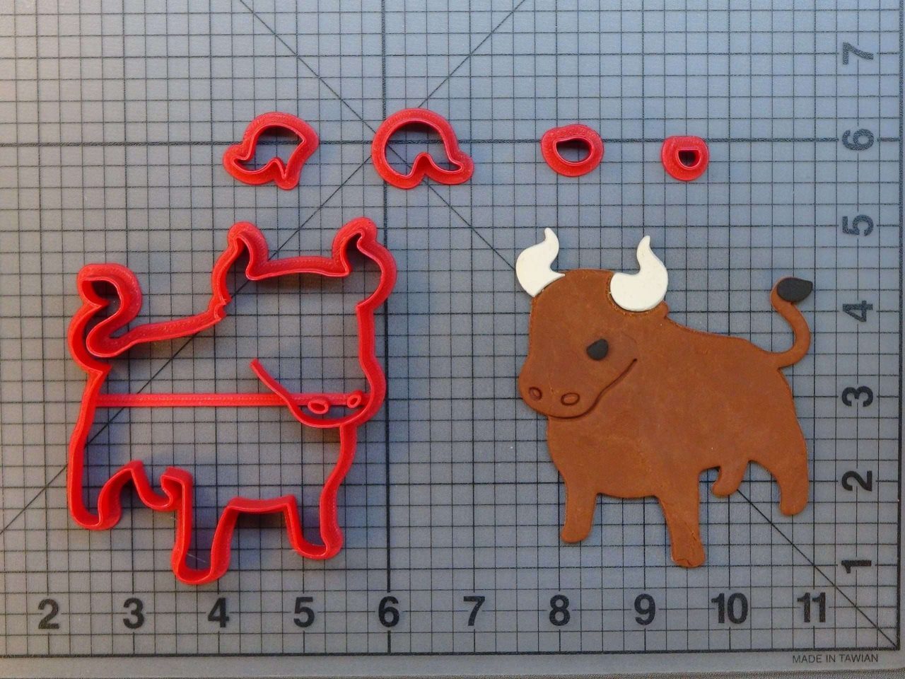 Bull 266-697 Cookie Cutter Set
