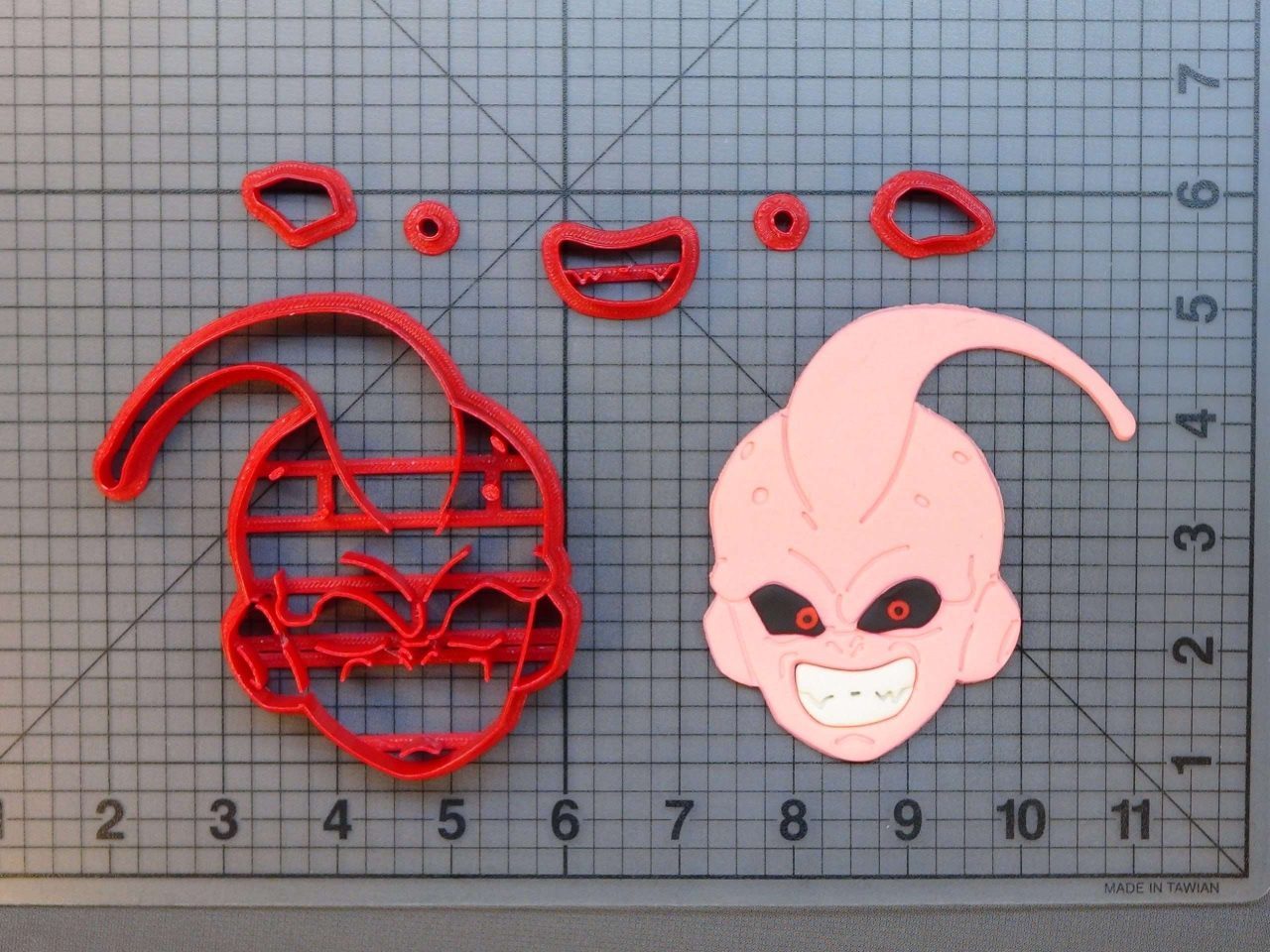 Dragon Ball Z - Kid Buu 266-725 Cookie Cutter Set