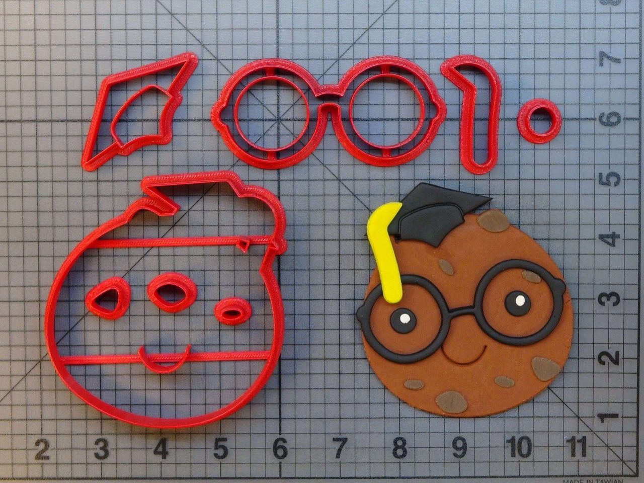 Graduation Cookie 266-724 Cookie Cutter Set