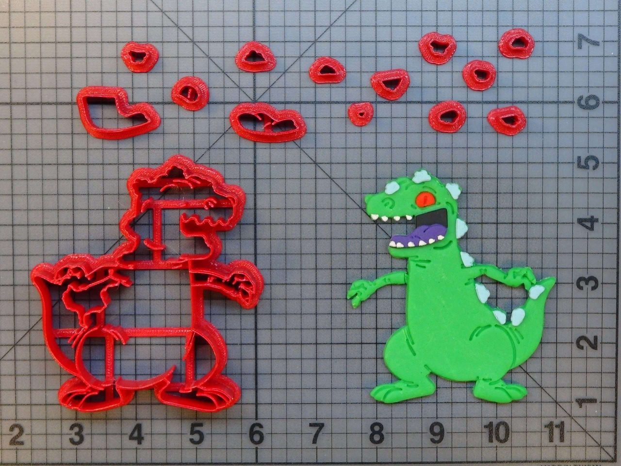 Rugrats - Reptar 266-838 Cookie Cutter Set
