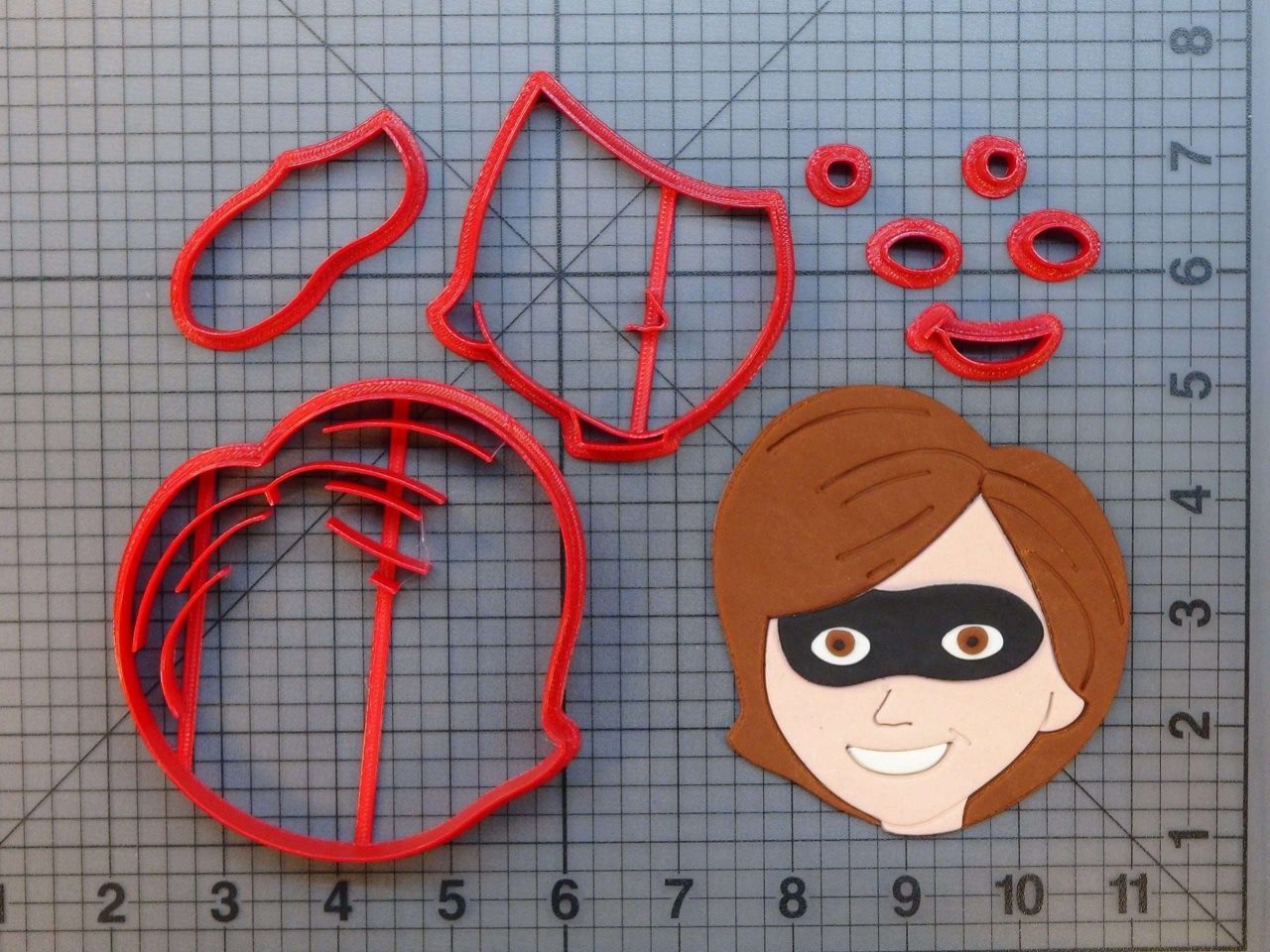 The Incredibles - Helen Parr 266-701 Cookie Cutter Set