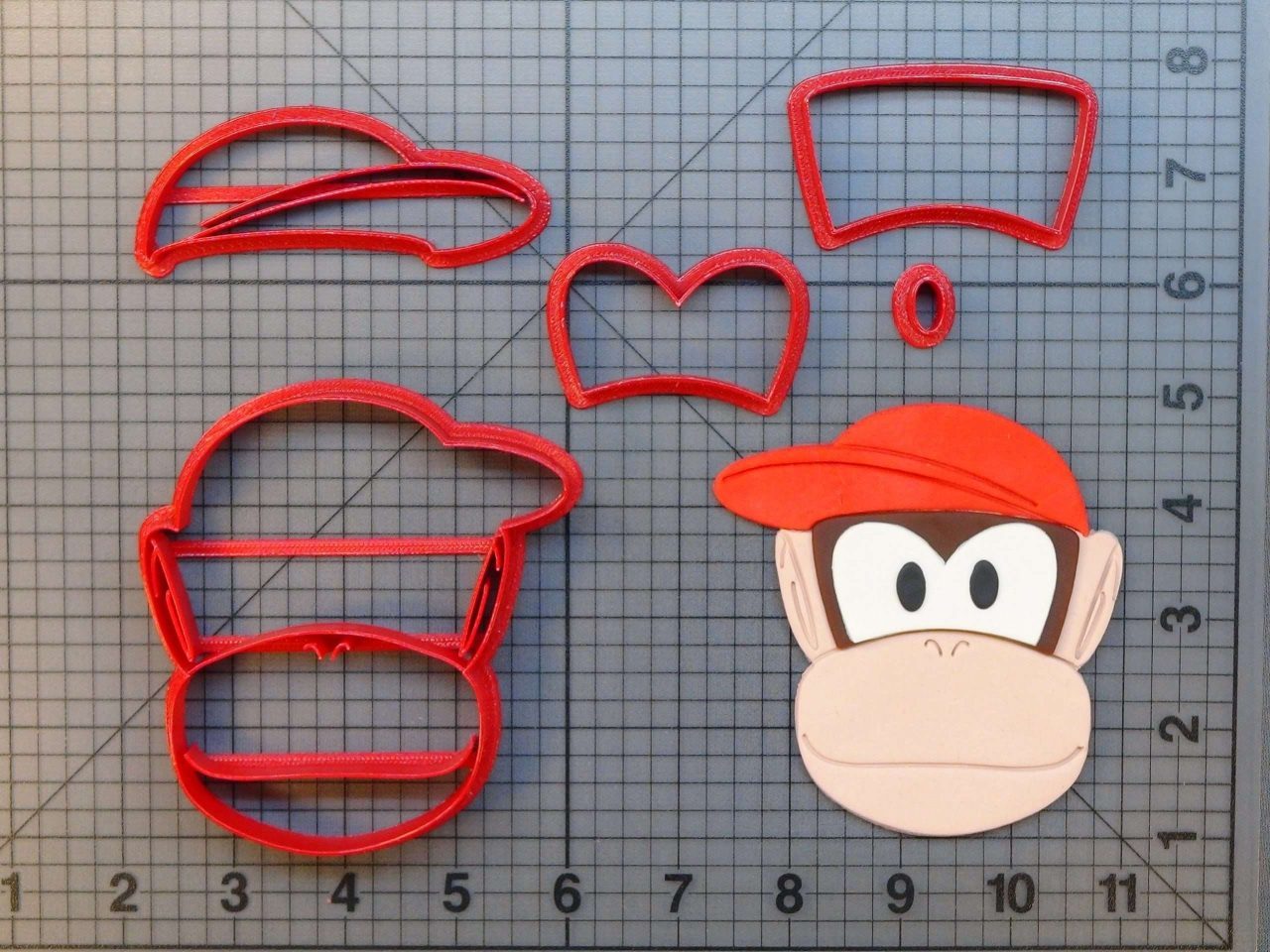 Donkey Kong - Diddy Kong 266-868 Cookie Cutter Set