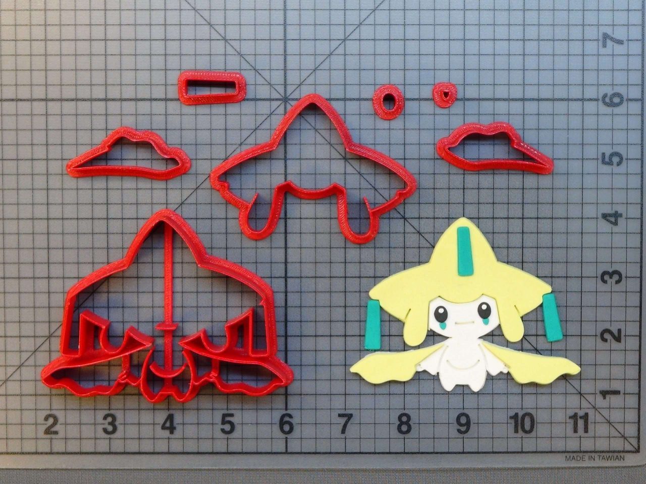 Pokemon - Jirachi 266-881 Cookie Cutter Set