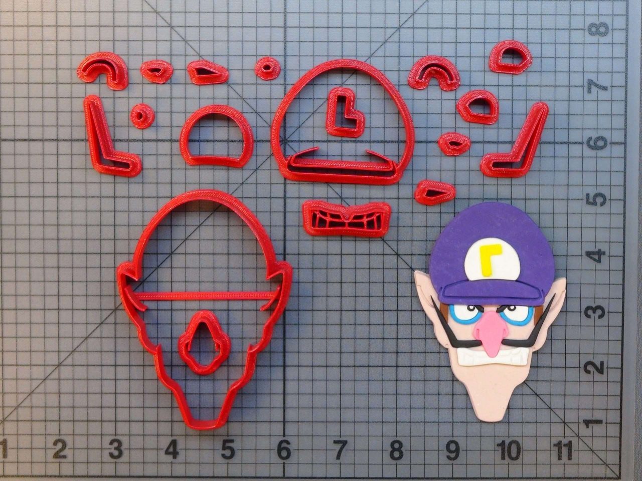 Super Mario - Waluigi 266-880 Cookie Cutter Set
