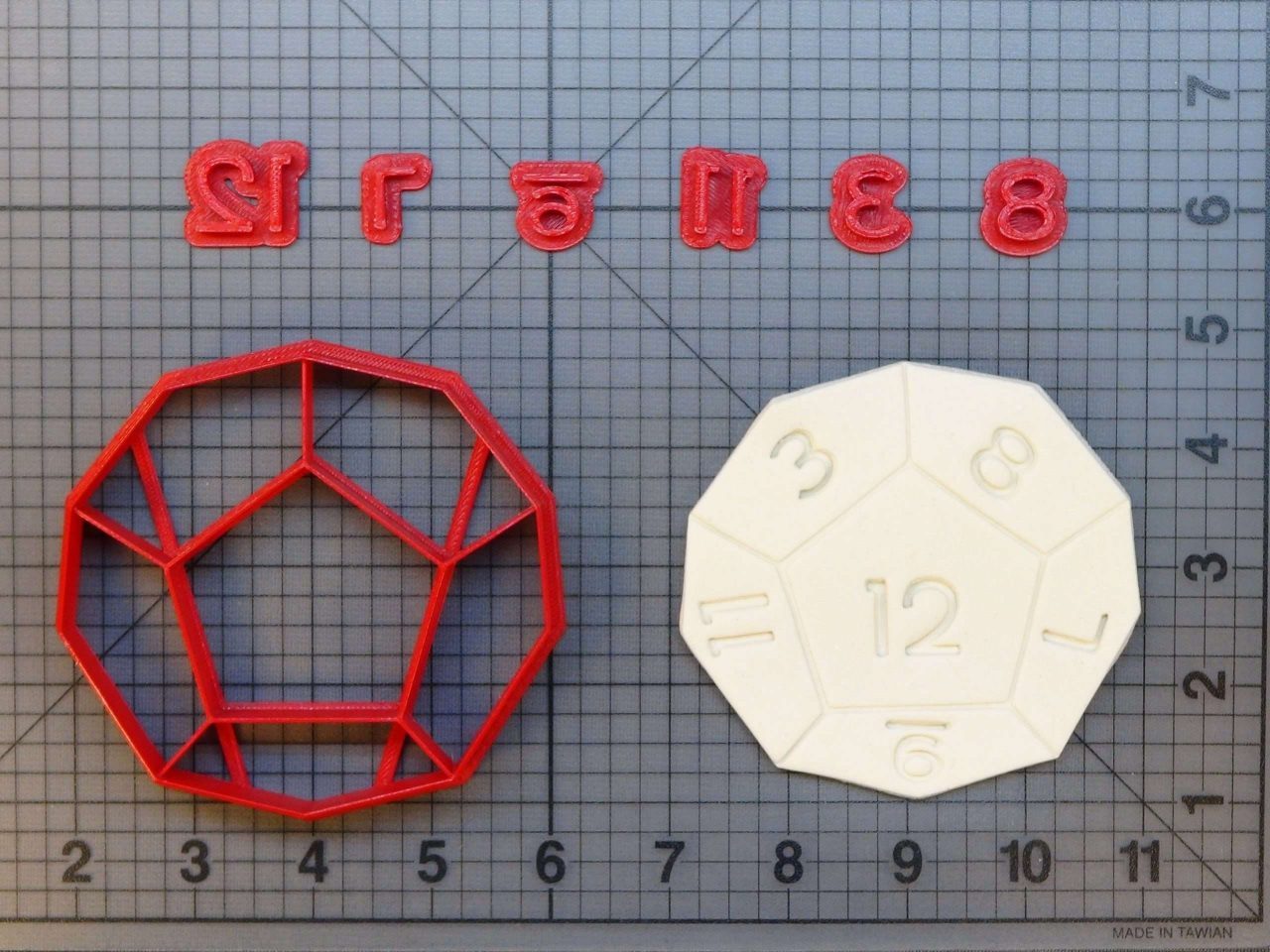 D12 Die 266-A015 Cookie Cutter Set